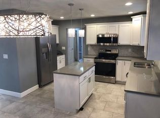 7810 Wieneke Cir, Cedar Rapids, IA 52404