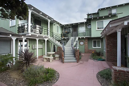 1617-33 Scott Street Photo 1