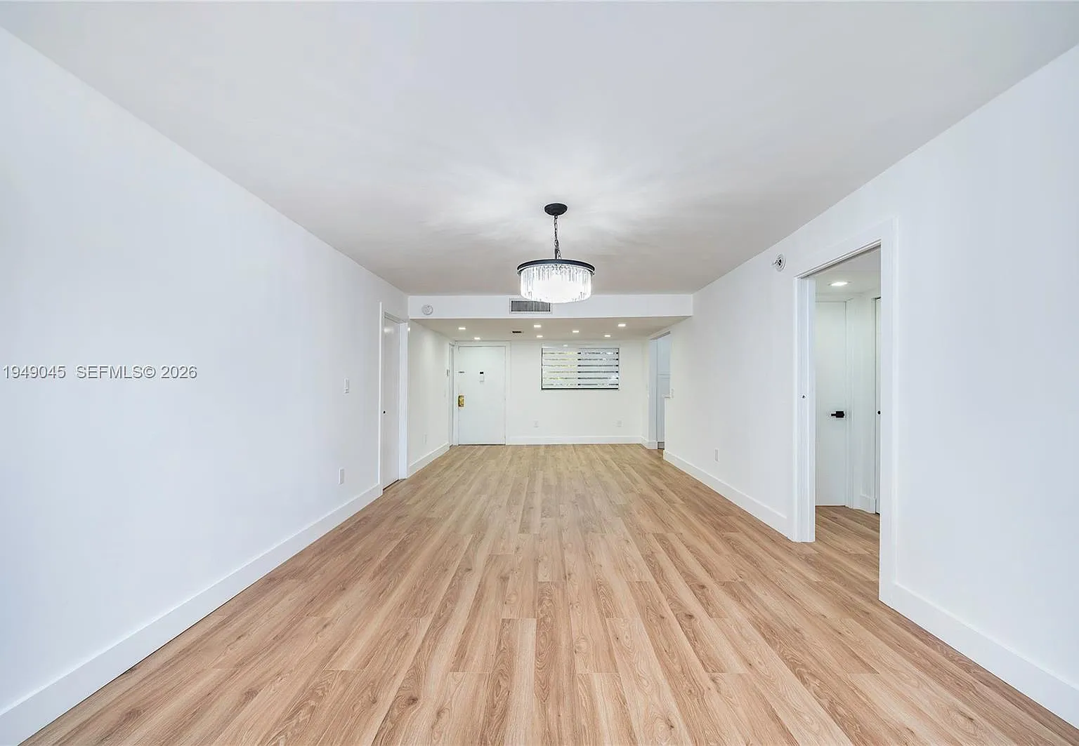 2 bed, 2.0 bath, 985 sqft, $2,600 — Photo 4