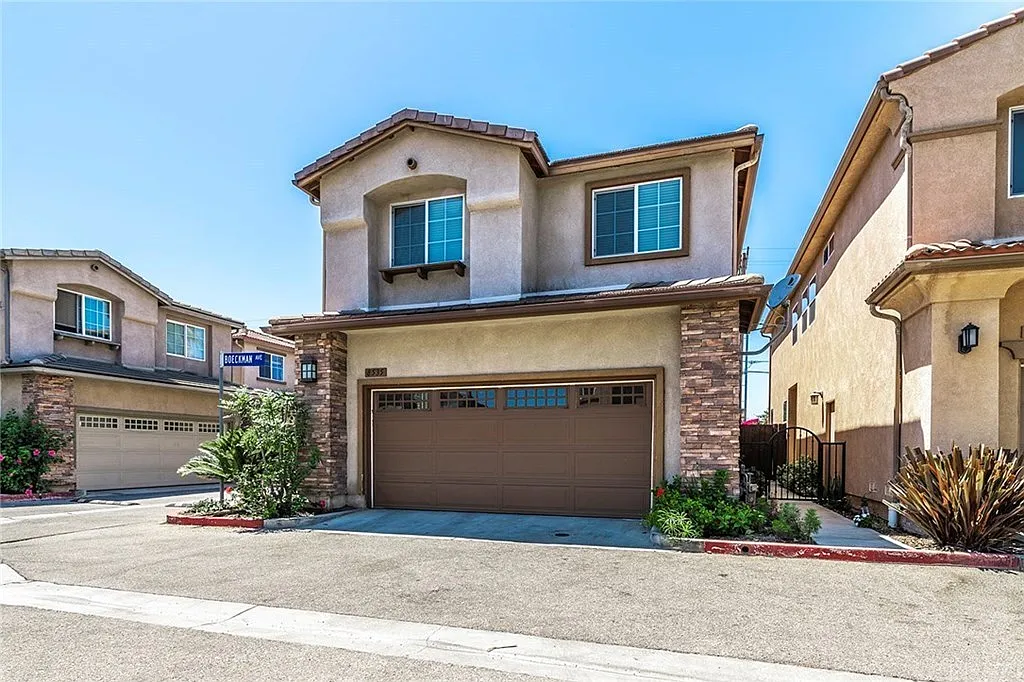 4 bed, 1844 sqft, $3,750 — Photo 1