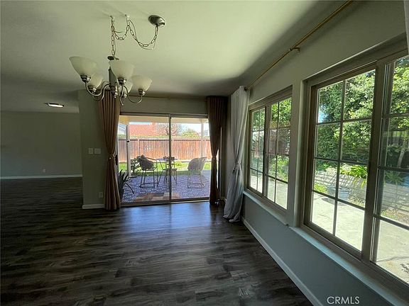 3rd image of 14 Gillman St