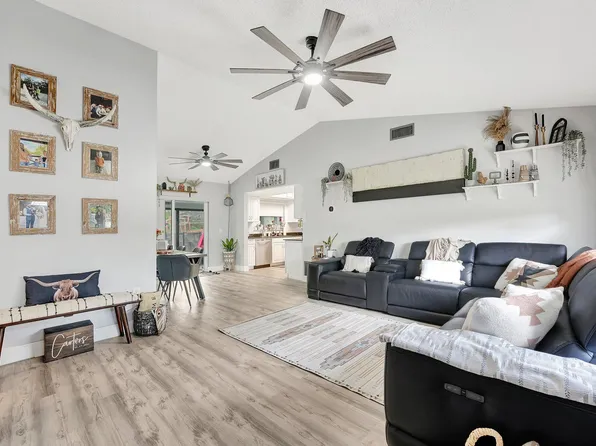 4770 NW 113th Avenue, Sunrise, FL 33323