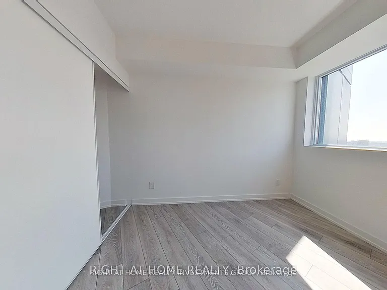 159 Wellesley St E #1408 — Photo 8