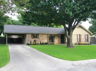 3104 Garland St, Decatur, TX 76234