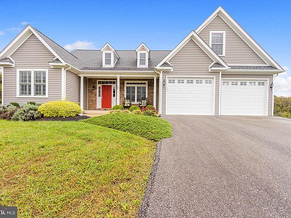 2nd image of 482 Deerfield Village Dr