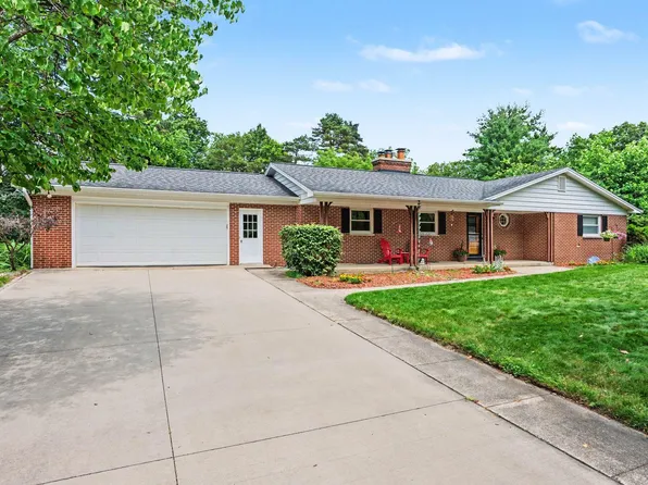 2023 Aberdeen Dr, Kalamazoo, MI 49008