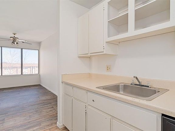 5th image of 2106 Pauline Blvd APT 303