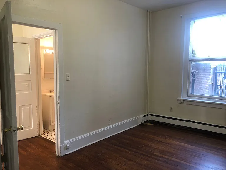 323 Market St — Photo 7
