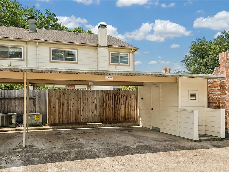 14201 Misty Meadow Ln — Photo 30