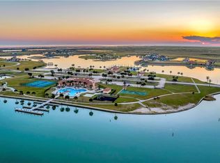 91 Seashore Lk, Pt O Connor, TX 77982