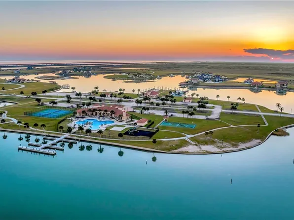 91 Seashore Lk, Pt O Connor, TX 77982