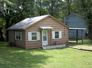4909 NE 48th St, Kansas City, MO 64117