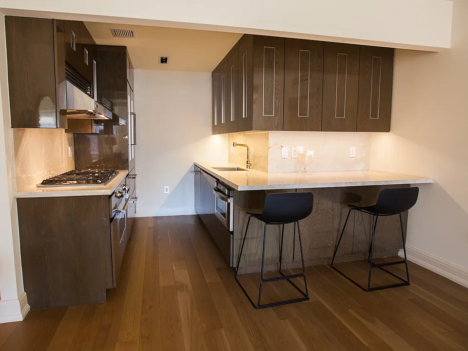 21 W 86th St #2A