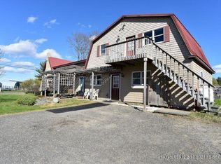 106 Russell Rd, Skowhegan, ME 04976