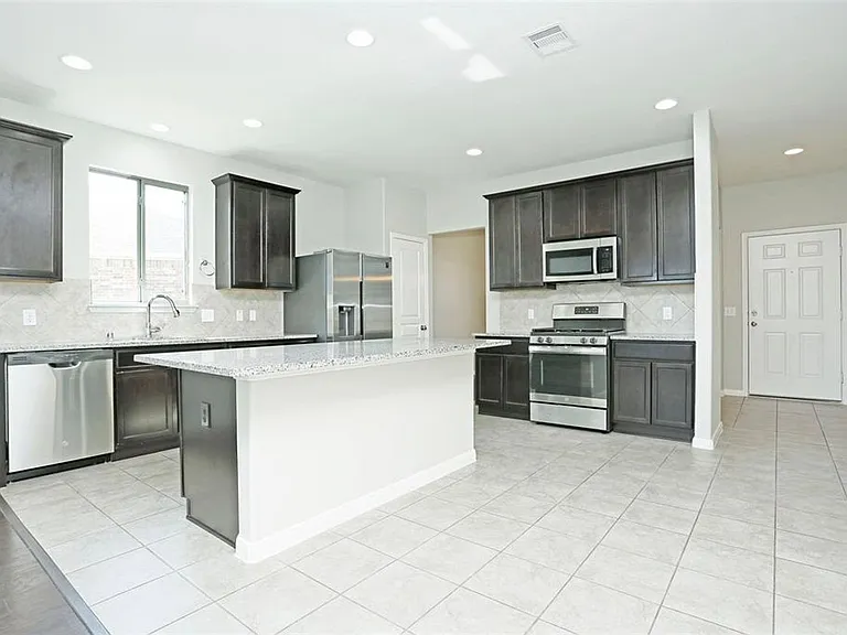 1123 Cloud Croft Ln — Photo 8