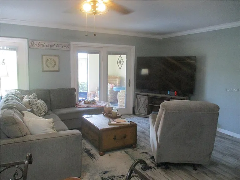 2111 N Halcyon Dr — Photo 4