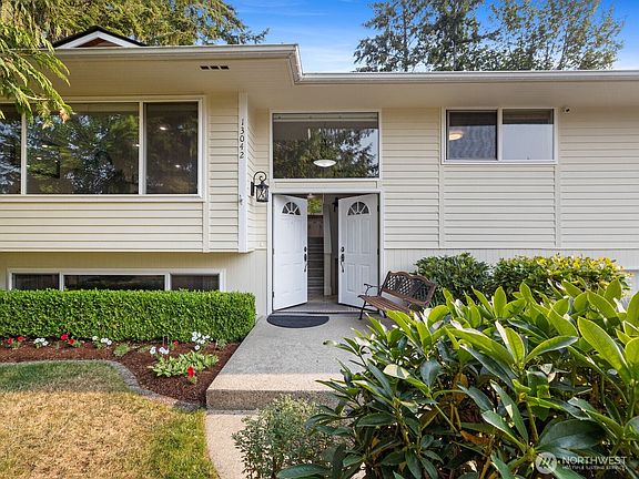 3rd image of 13042 SE 184th Place
