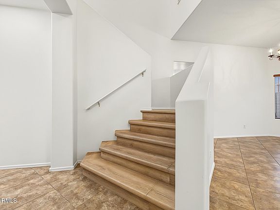 5th image of 15523 W Central St
