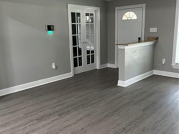 3rd image of 7810 Exeter St
