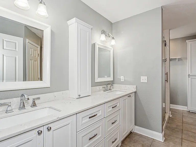 1136 Crane Cove Blvd — Photo 8