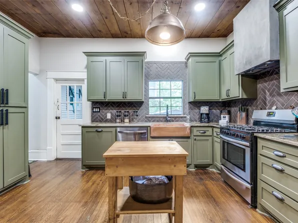 705 S Glasgow Dr, Dallas, TX 75223