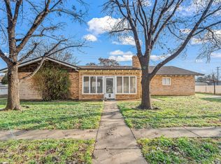 404 N Avenue V, Lamesa, TX 79331