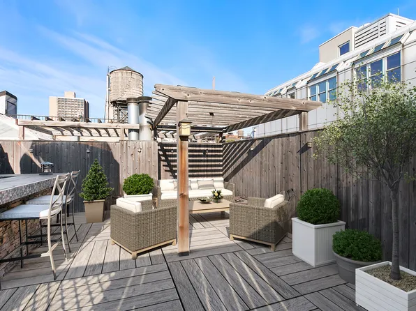 118 Wooster Street image 1 of 9