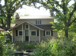 969 Post Oak Rd, Willow Springs, MO 65793