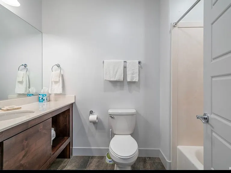 5160 W Villas North Dr #6-212 — Photo 15