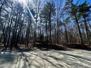 47 Raven Dr, Limerick, ME 04048