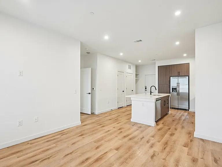 The Marcus — Photo 14