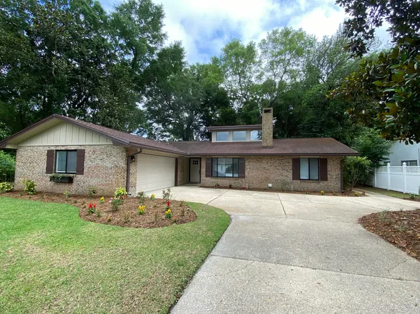 605 Sailboat Dr, Niceville, FL 32578