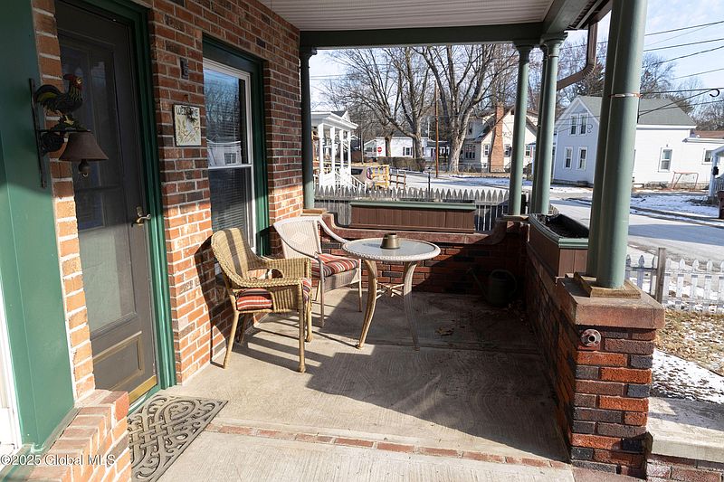 5th image of 49 Orville Street