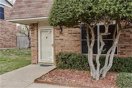 2nd image of 1009 Vedral Pl