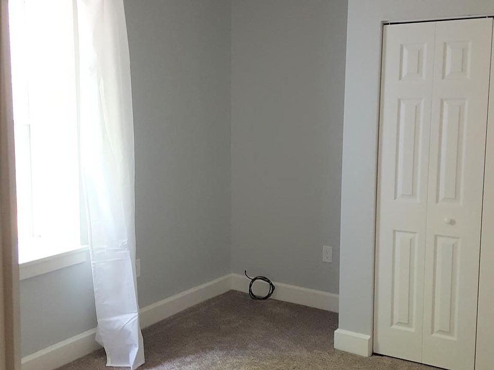 1st image of 1118 W 8th St APT 2