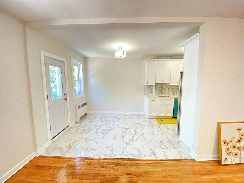 1st image of 2406 Tiemann Ave #2