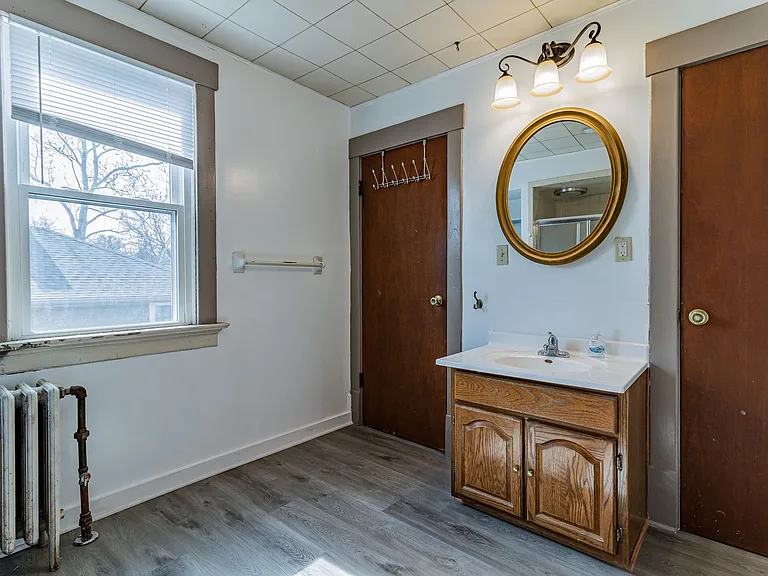 311 W Green St — Photo 31
