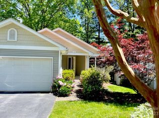 319 Ewarts Hill Rd, Hendersonville, NC 28739