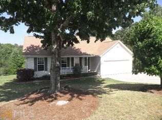 4057 Parks Rd, Flowery Branch, GA 30542