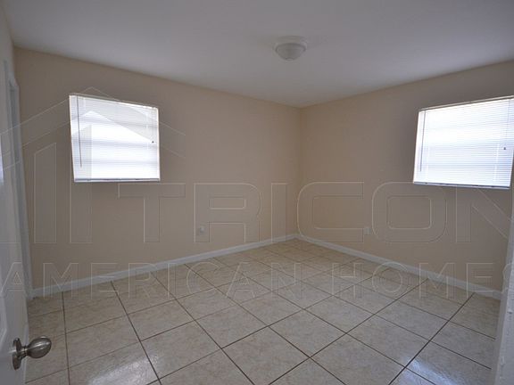 5th image of 3551 NW 6th Pl