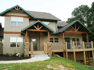 1871 Limekiln Rd, Gravette, AR 72736