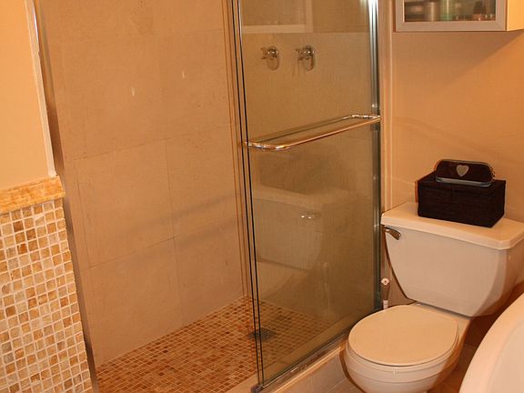 2nd bathroom