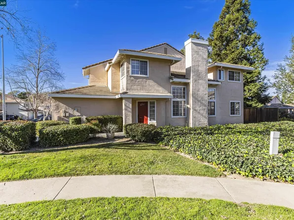 5235 Pebble Glen Dr, Concord, CA 94521