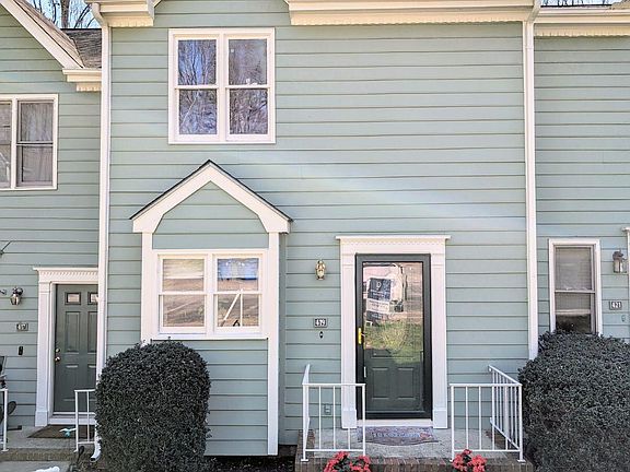 2nd image of 419 Oak Run Dr