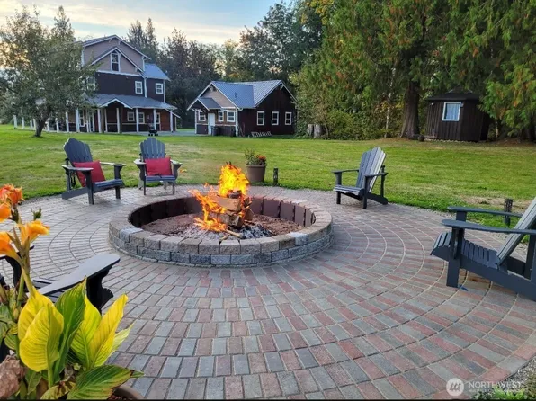 27806 W Gilligan Creek Road, Sedro Woolley, WA 98284
