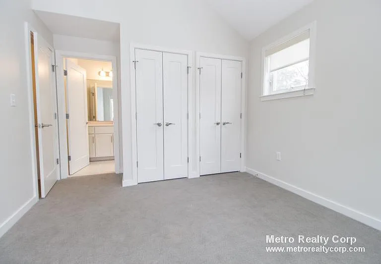 31 Cottage Park Ave #31 — Photo 5