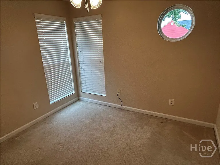 197 Bridgewater Cir — Photo 10
