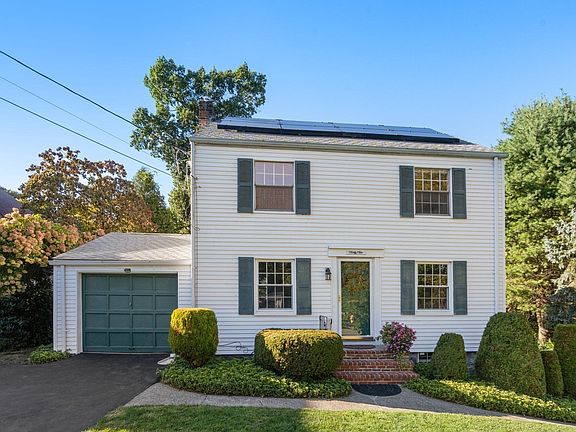 3rd image of 32 Mount Ida Rd