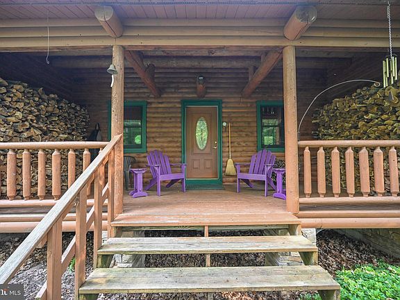 2nd image of 189 Whistlepig Way