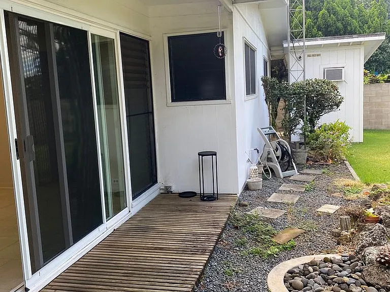 521 Ululani St — Photo 44